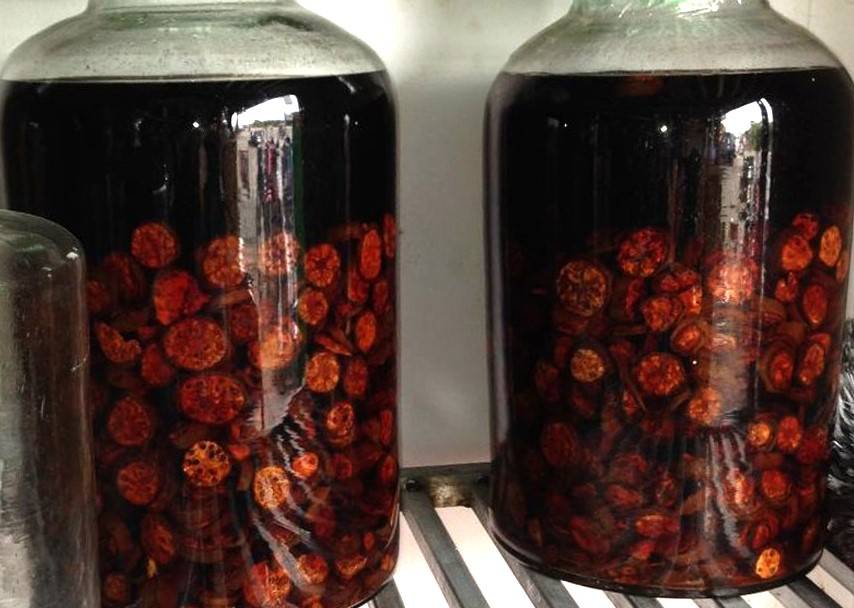 rượu chuối hột rừng